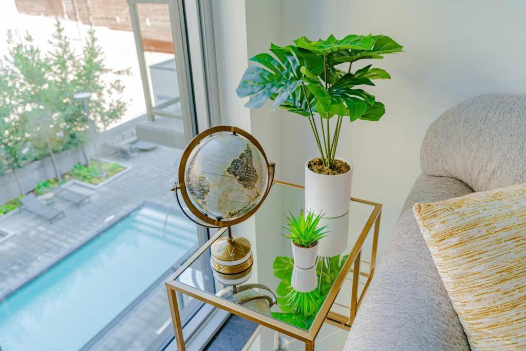 Downtown Paradise Escape With 2 Pools / Hot Tubs Appartement Los Angeles Buitenkant foto