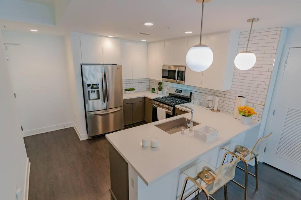 Downtown Paradise Escape With 2 Pools / Hot Tubs Appartement Los Angeles Buitenkant foto